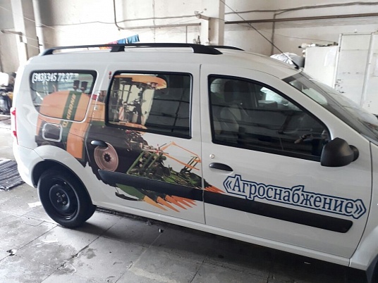 Реклама на автомобиль Лада Ларгус, для компании Агроснабжение