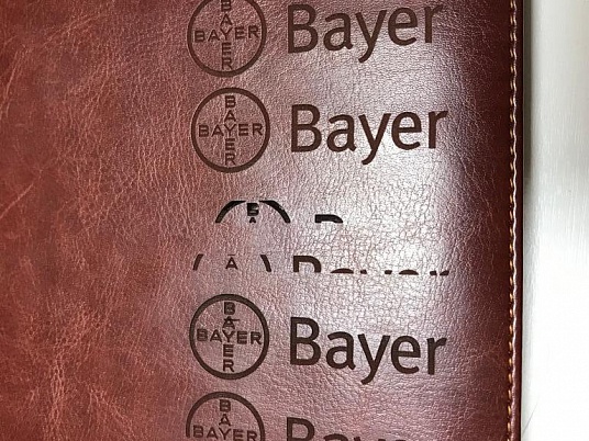 Гравировка на ежедневнике