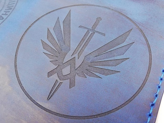 Гравировка на коже