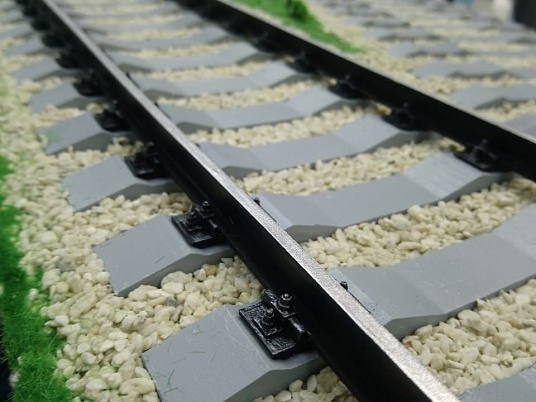 Действующий макет одиночного стрелочного перевода